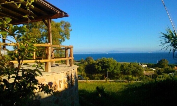 Valdevaqueros House | Tarifa - view of Africa, house by the sea, pets welcome