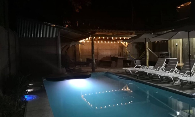 Cahuita House | $ Tavo's Fire House $