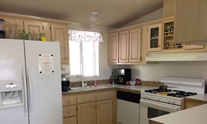 Tecopa House | Tecopa Sunrise. Best location In Tecopa