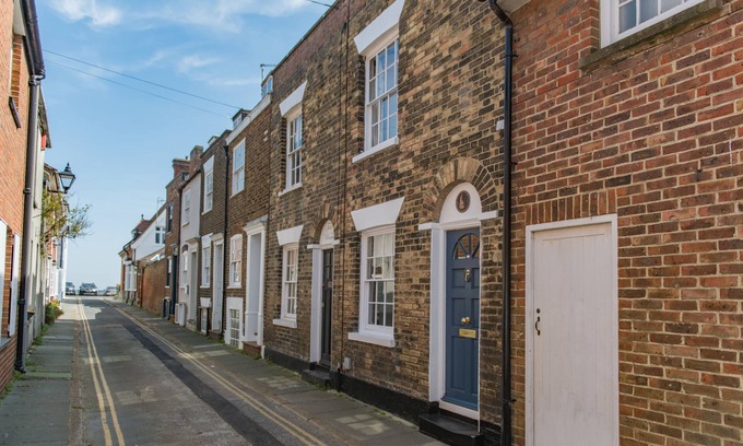 Deal Cottage | Tell-Tale Cottage, Deal