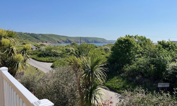 Pembroke House | Tenby Lodge - Three Bedroom House, Sleeps 6