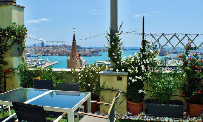 San Teodoro Apartment | Terrace over Genoa - Panoramic Penthouse near Aquarium and City Center