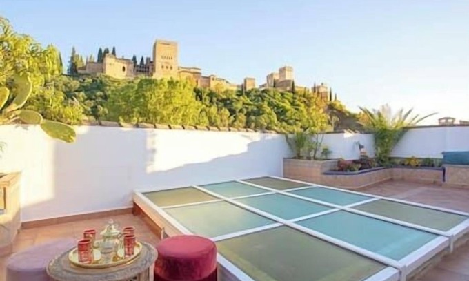 San Pedro House | Terrace with views to Alhambra. Morayma House.