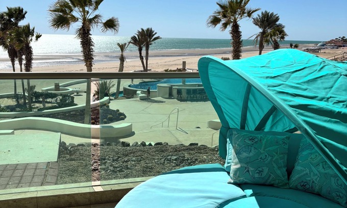 Las Conchas Condo | Tessoro 002 only one bedroom condo