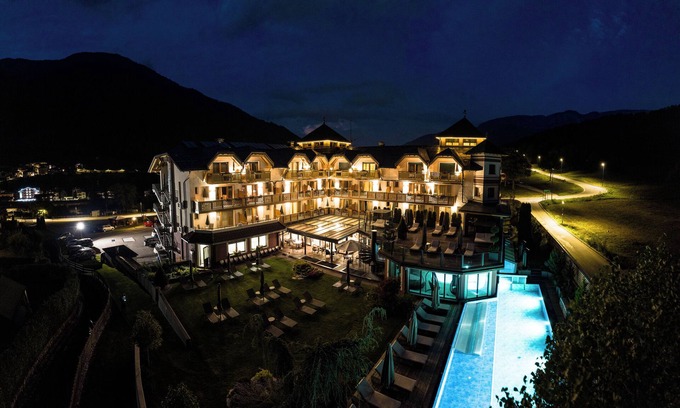 Almazzago Hotel | Tevini Dolomites Charming Hotel