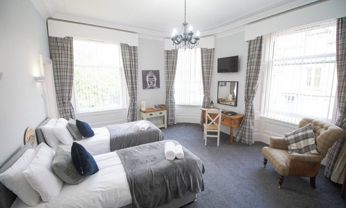 Hawick Hotel | Teviotside Travel Inn - Hawick - Room 1 - double/twin