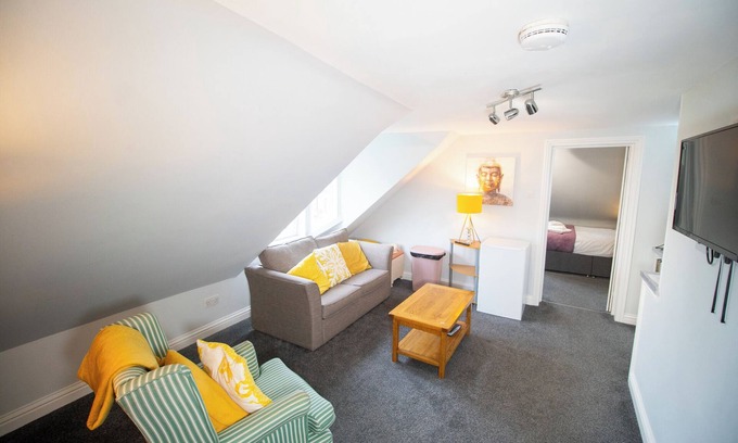 Hawick Hotel | Teviotside Travel Inn - Hawick - Room 7 - Family Suite