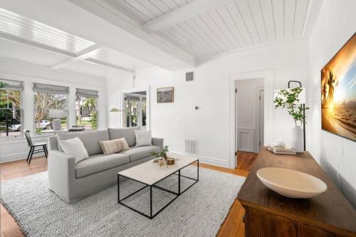 Hyde Park Apartment | The Adaline #3 - Upscale Hyde Park Apt, First Floor