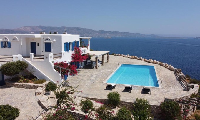Soros House | The Aegean Horizon Villa