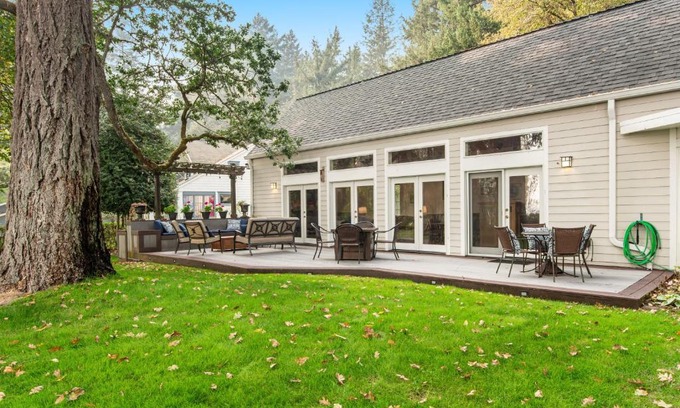 Tillicum House | The American Dream