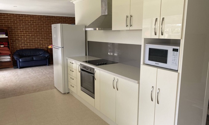 Ledge Point House | The Anchorage