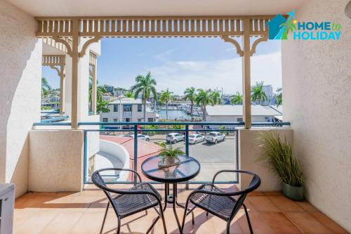 South Townsville Apartment | The Anchorage Escape Studio - Steps away from City, Ferry and Stadium