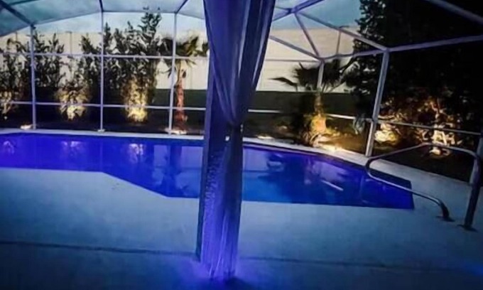 Lake Davenport Estates House | The Art House @ Walt Disney