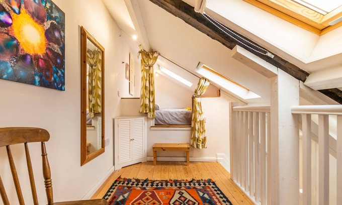 Norwich Cottage | The Artists Workshop | Quirky 2-Bedroom Annex in Norwich City Centre