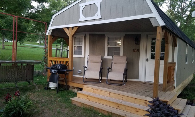 Jacksboro House | The Backyard Shed- Norris Lake or the Mountains
