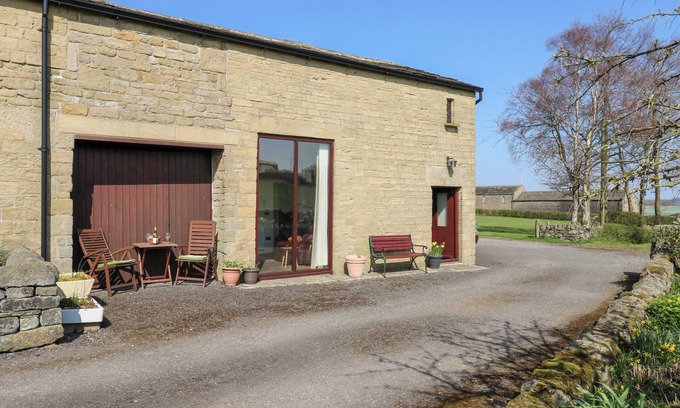 Sowerby Bridge Cottage | THE BARN AT HEATH HALL FARM, pet friendly in Sowerby Bridge