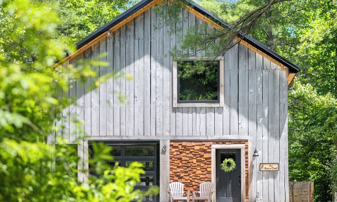 Primrose Cabin | The Barn Owl at Red River Gorge, Kentucky