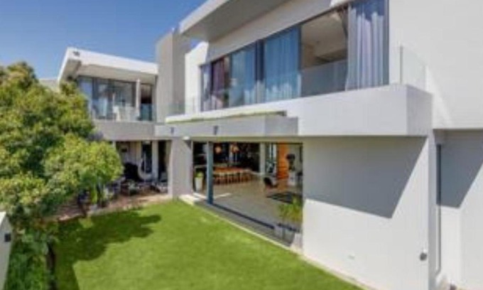 Umhlanga House | The Bayview Resort