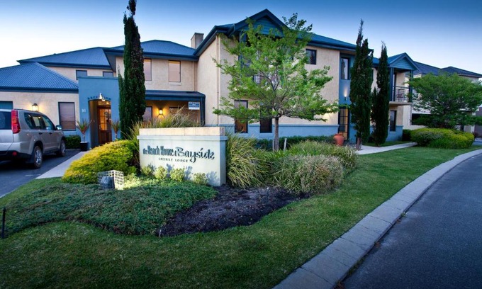 Collingwood Park Hotel | The Beach House At Bayside