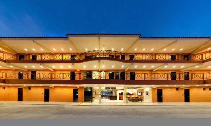 Amador Hotel | The Beach House