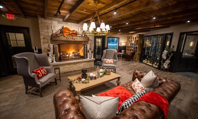 Williams Bay Hotel | The Belfry House