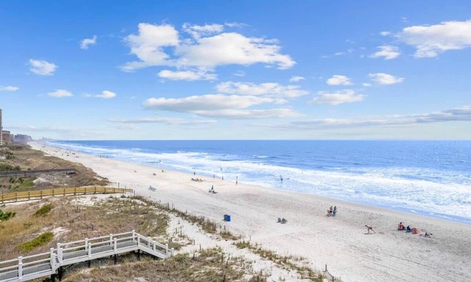 Atlantic Beach Apartment | The best location, Spacious ocean view 7BR, pool