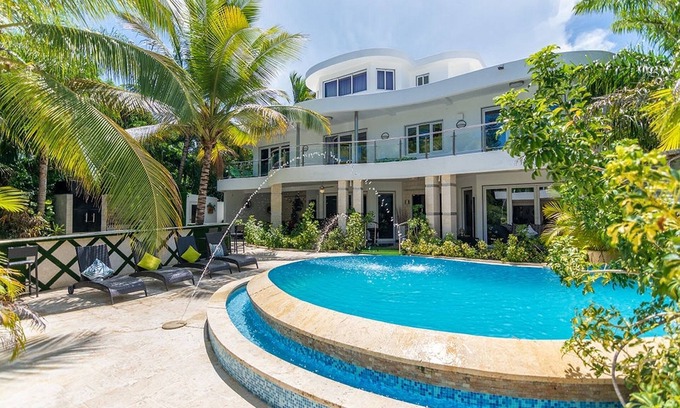 Villas Ana Maria Villa | The best party villa in Sosua, period!