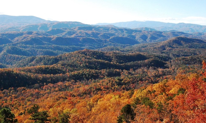 Tallassee House | The BEST views in TN! 200 miles of mountains and valley views East to West!