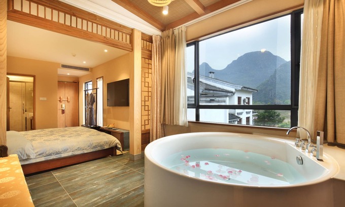 Xiufeng House | The Beyond Villa Guilin