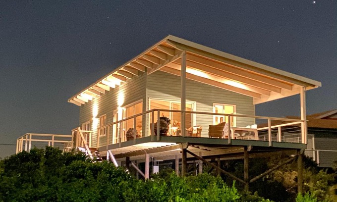 Paradise Beach House | The Blue Dragonfly