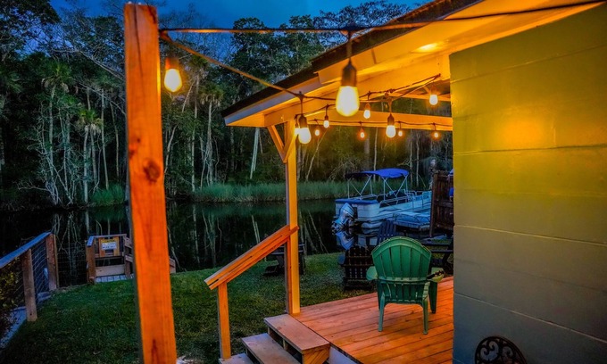 Weeki Wachee Gardens House | The Blue Heron | Riverfront Stay + Gulf Access
