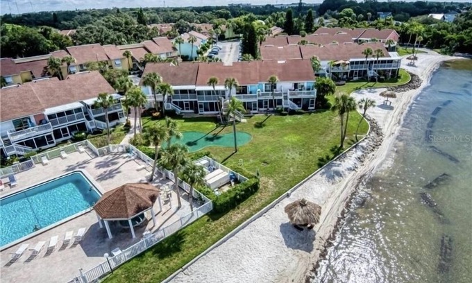 Bayview Condo | The Boca Cabana - Hidden gem w/private beach & heated pools