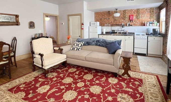 Rolla Apartment | The Bookend Loft Above Perched above historic Pine Street in downtown Rolla