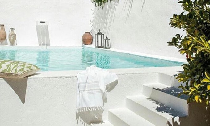 Volos Villa | The Bower - Volos FREE DIVING LESSON