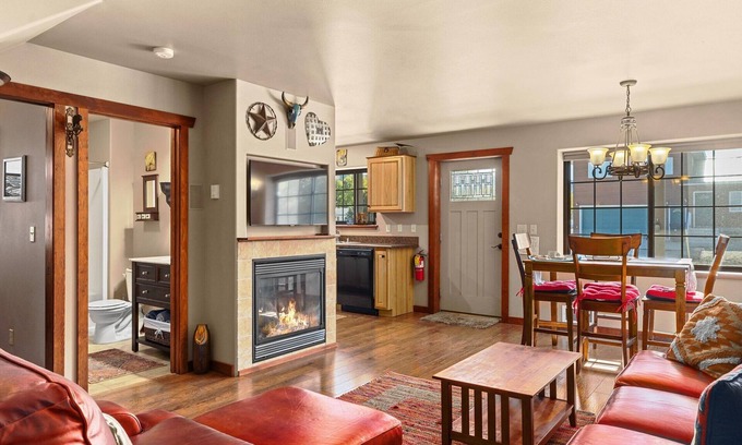 Red Lodge House | The Buckeye- Home in Brewery/Cannery Historic District of the north end of town!