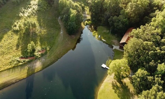 Danielsville Cabin | The Cabin @ Mirror Lake