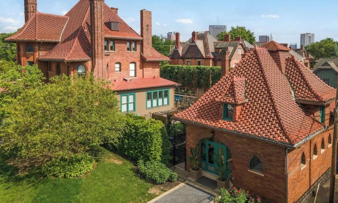 Victorian Village House | The Carriage House at The Circus House