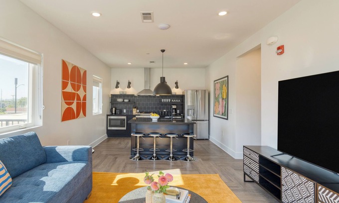 Five Points House | The Carter Buyout - 2 Units by AvantStay | Group Stays, Sleeps 24