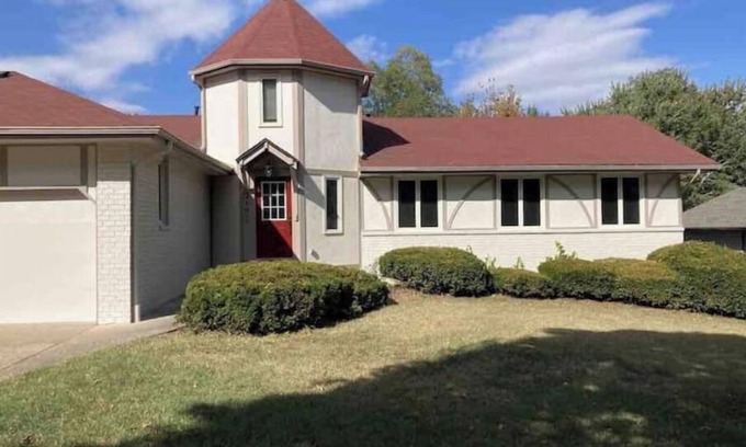 Springfield House | The Castle at Camorenenn