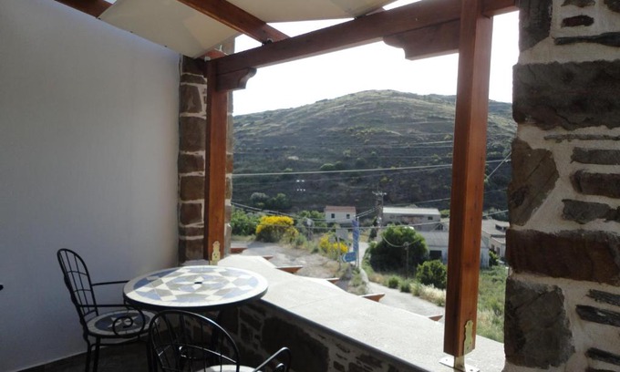 Volissos Apartment | The Castle's Key