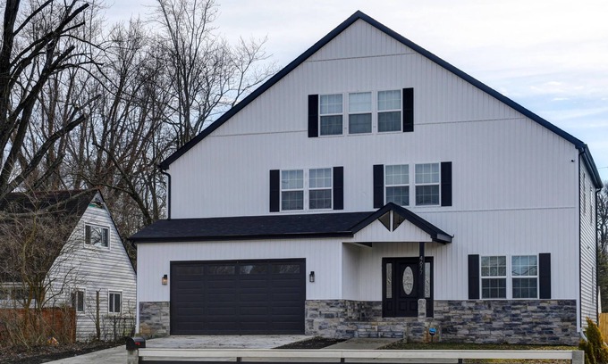 Columbus House | The CG Suites