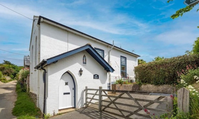 Brighstone House | The Chapel, Brighstone