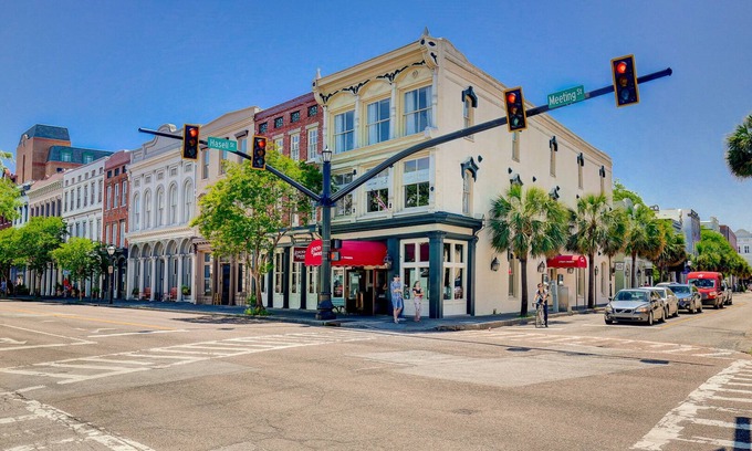 Charleston Historic District Condo | The Charleston-Where Luxury & Location Meet