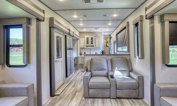 Nemo House | The Chickadee: King Bed · Great Location · Near Trails · Amazing View