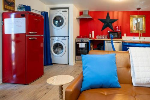 Metropolis Apartment | The Clark Our Vision of Clark Kent's 1st Home