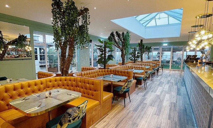 Gorleston-on-Sea Hotel | The Cliff Hotel