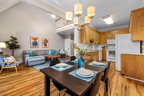 Cary House | The Cloverleaf - Near Downtown Cary & RDU