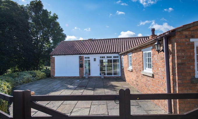 Lincoln House | The Coach House at Carr Dyke Farm