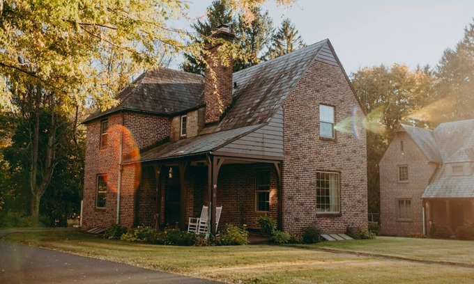 Conestoga House | The Conestoga Cottage | Hot Tub, Rustic Charm, Near Downtown Lancaster