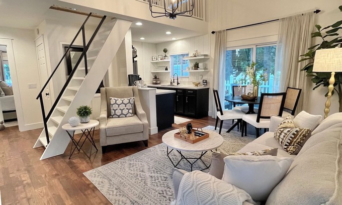 Temecula Cottage | The Cottage Haven - Nestled In The Heart Of Wine Country And Horse Country